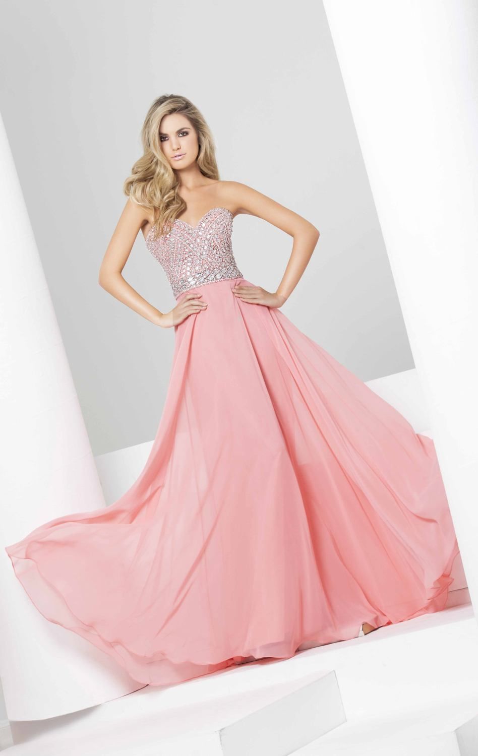 Tony bowls le on sale gala